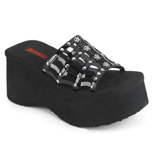 Fekete 9 cm DemoniaCult FUNN-13-2 emo gothic papucs platform