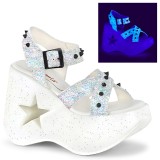 Fehér 13 cm Demonia DYNAMITE-02 Platform Éksarkú Szandál