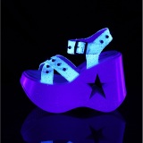 Fehér 13 cm Demonia DYNAMITE-02 Platform Éksarkú Szandál