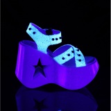 Fehér 13 cm Demonia DYNAMITE-02 Platform Éksarkú Szandál